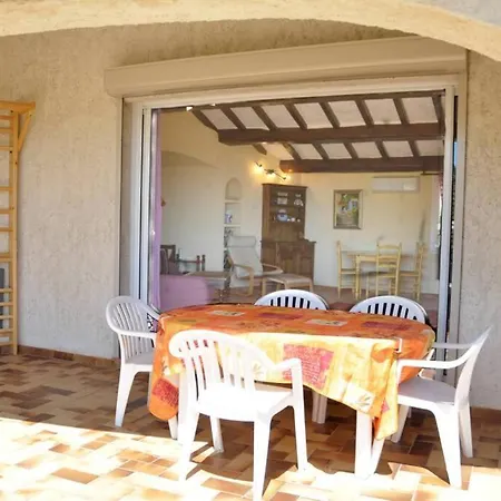 Le Clos Du Vallon Bord De * Les Issambres